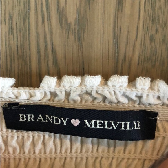 Brandy Melville white ruffle top - Picture 2 of 4